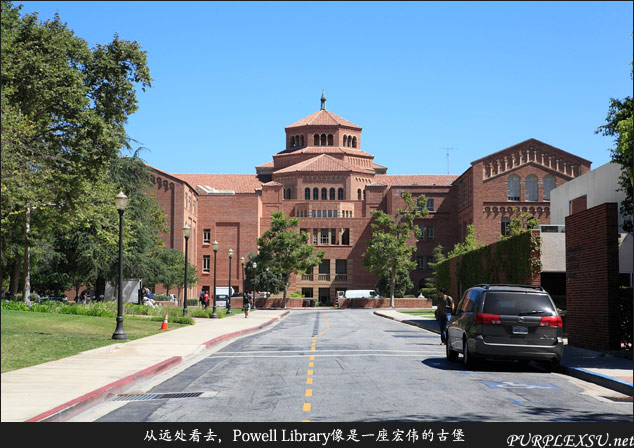 UCLA的主图书馆Powell Librar