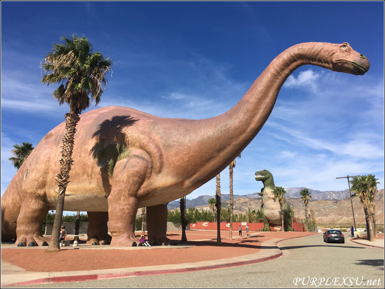“世界上最大的恐龙（World's Biggest Dinosaurs）”博物馆
