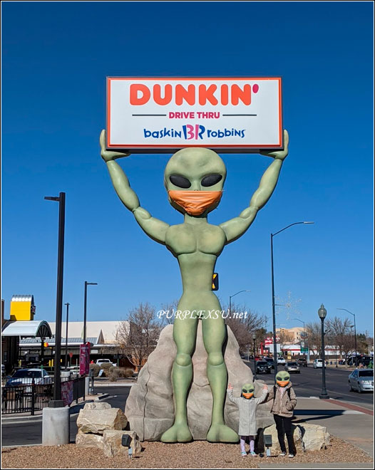 Roswell市的外星人雕塑